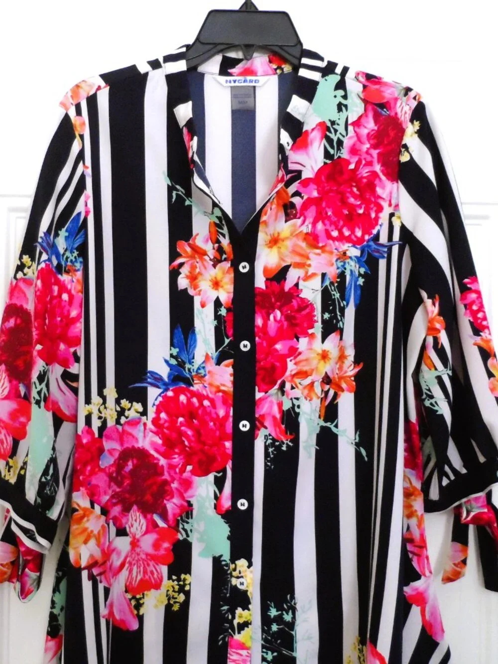Nygard- Floral and Striped blouse size M - Picture 11 of 16